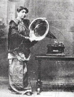 Gauhar Jan with gramophone, c.1905
